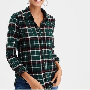 American eagle boyfriend fit flannel!